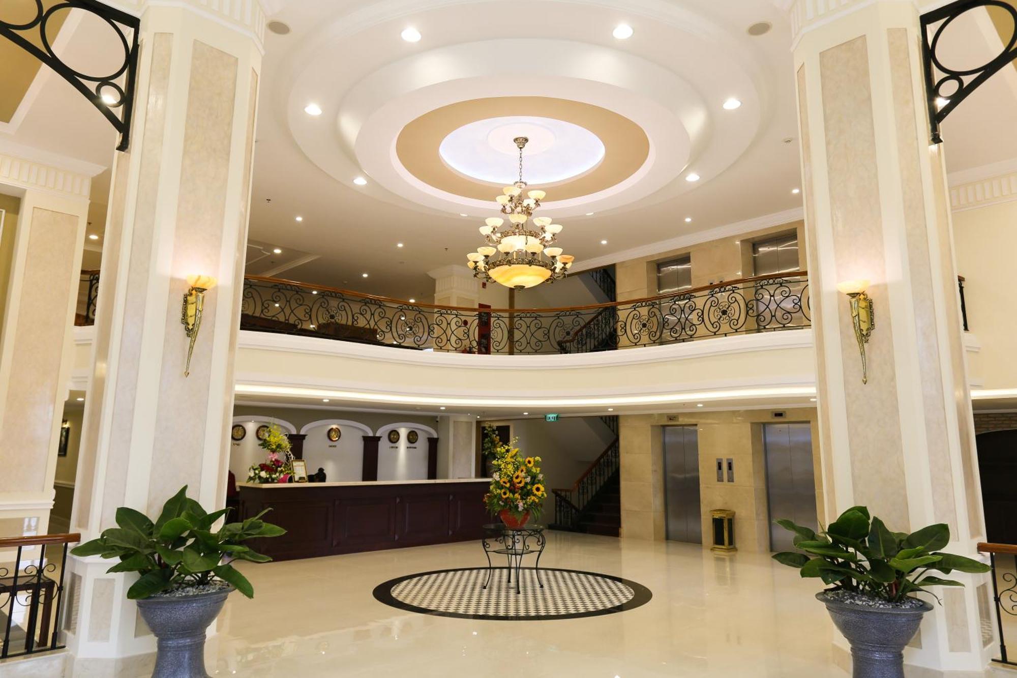 Iris Dalat Hotel Kültér fotó