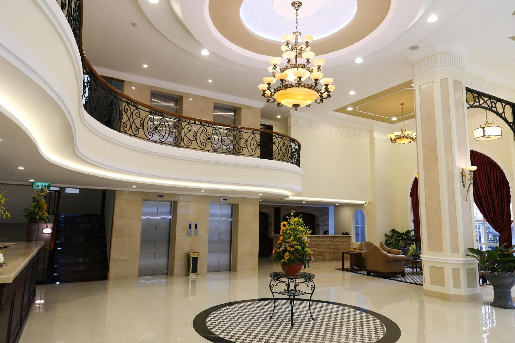 Iris Dalat Hotel Kültér fotó