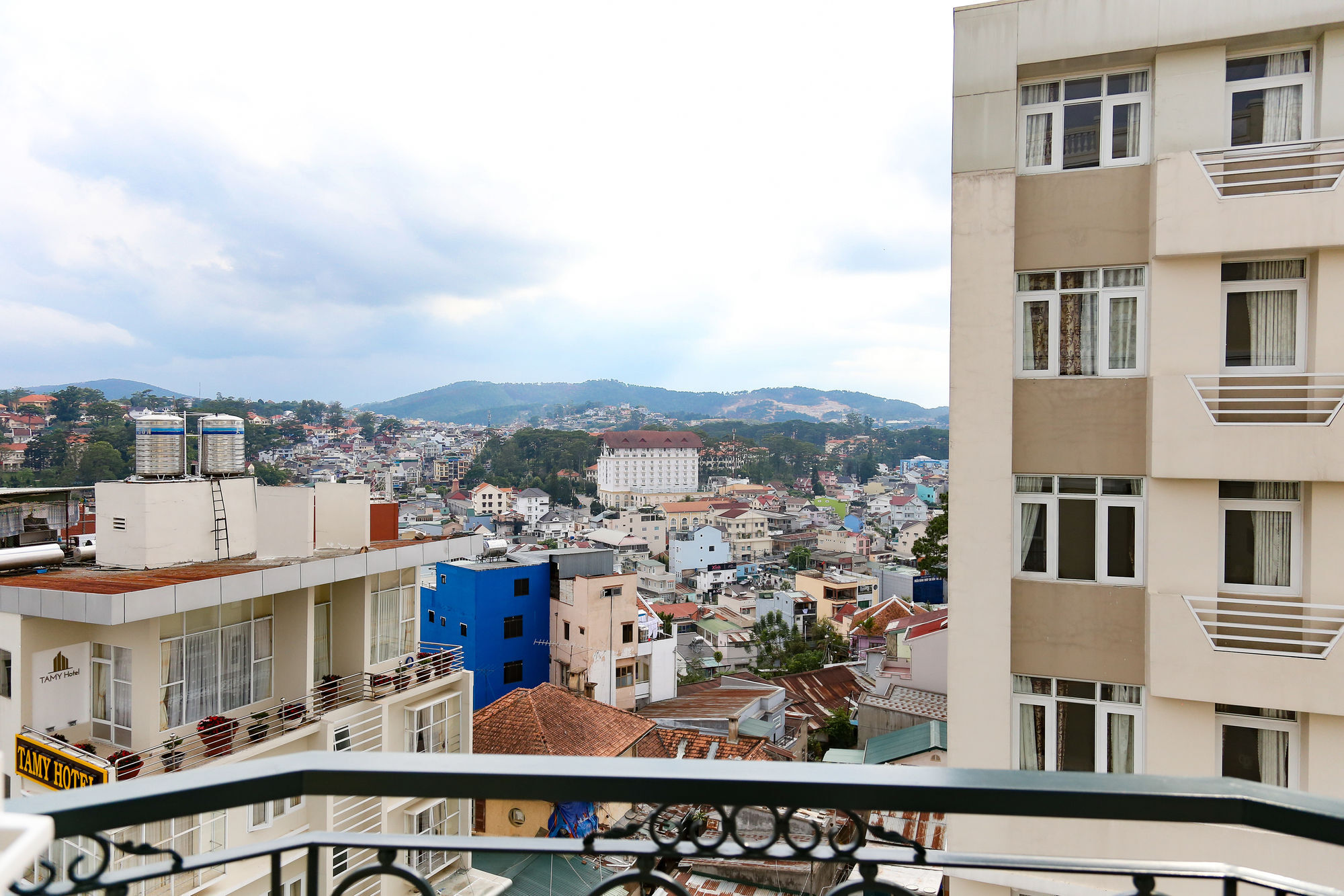 Iris Dalat Hotel Kültér fotó